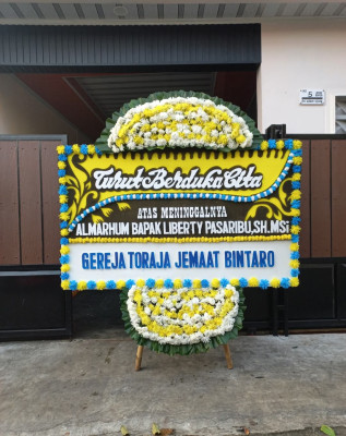 Papan Bunga Duka di Wawombalata